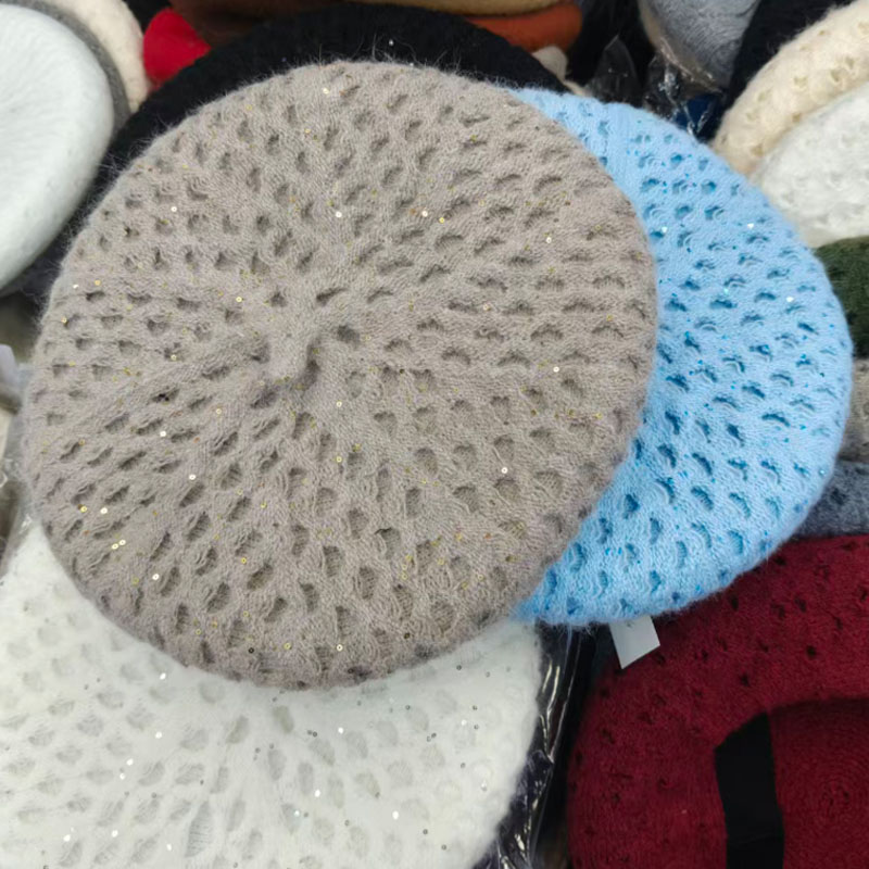 Beret French Wool - หมวกเบเรต์ถักลายฉลุสำหรับผู้หญิง รุ่นใหม่ปี 2026 ประดับกลิตเตอร์และเลื่อม สไตล์ฝรั่งเศส สีพื้น