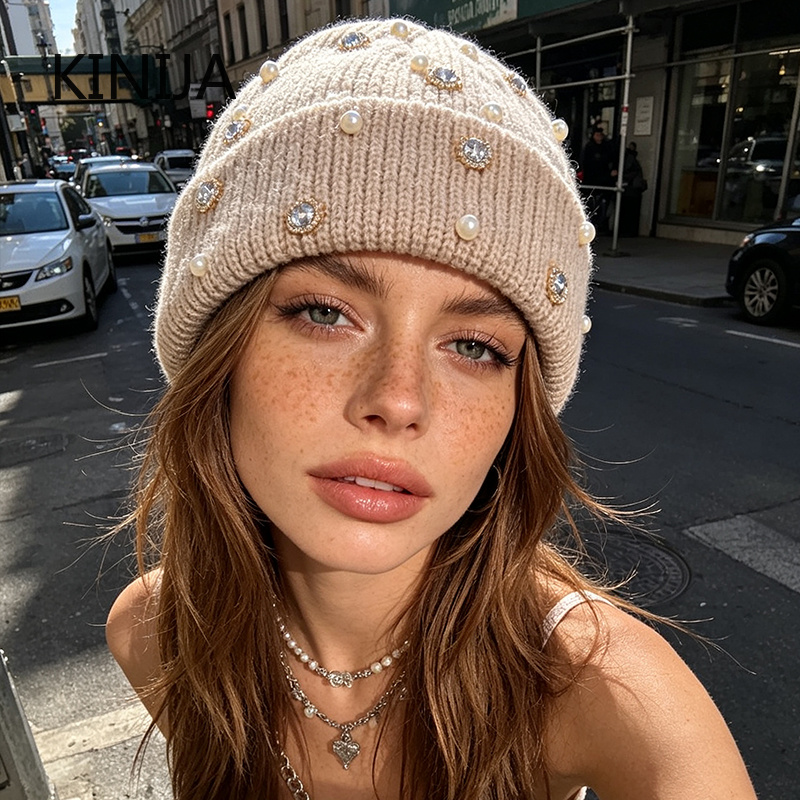 หมวกบีนนี่ถักสำหรับฤดูหนาว ตกแ - Beanie Cuffed Knit บทวิจารณ์และราคา